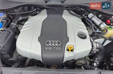 Внедорожник / Кроссовер Audi Q7 2015 в 
