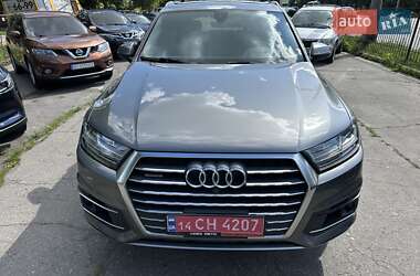 Позашляховик / Кросовер Audi Q7 2016 в 