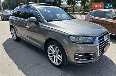 Позашляховик / Кросовер Audi Q7 2016 в 
