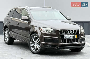 Позашляховик / Кросовер Audi Q7 2011 в 