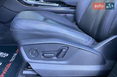 Позашляховик / Кросовер Audi Q7 2021 в 