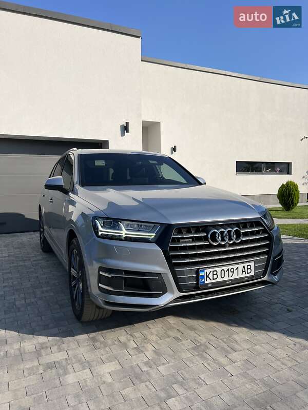 Audi Q7 2018