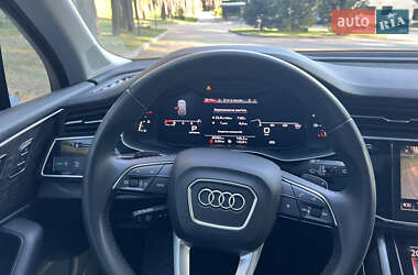 Внедорожник / Кроссовер Audi Q7 2020 в 