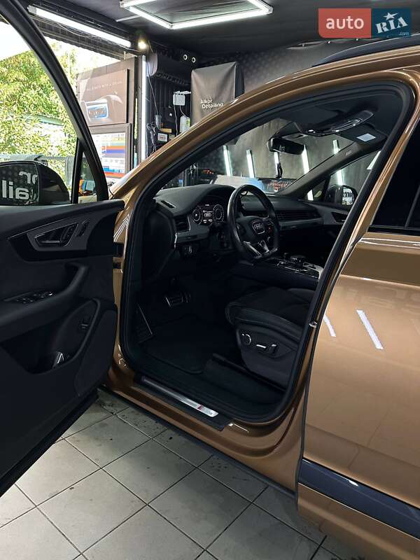 Позашляховик / Кросовер Audi Q7 2017 в Одесі