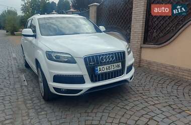 Позашляховик / Кросовер Audi Q7 2010 в 