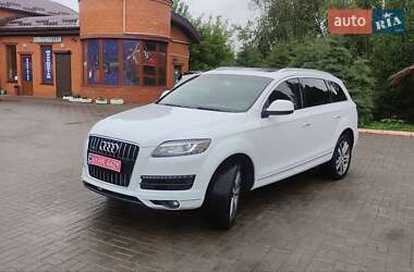 Внедорожник / Кроссовер Audi Q7 2015 в 