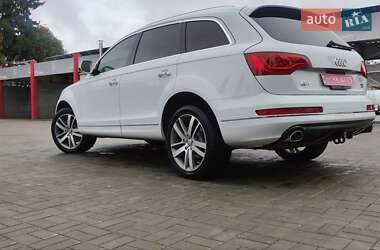 Внедорожник / Кроссовер Audi Q7 2015 в 