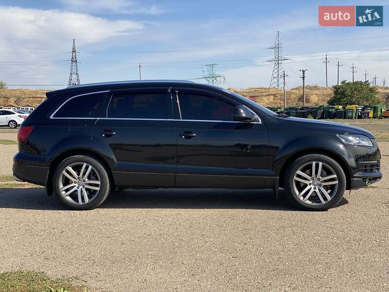 Внедорожник / Кроссовер Audi Q7 2006 в Одессе