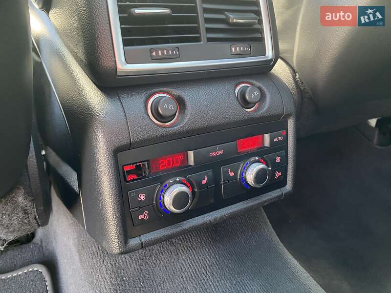 Внедорожник / Кроссовер Audi Q7 2006 в Одессе