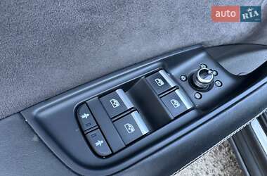 Позашляховик / Кросовер Audi Q7 2015 в 
