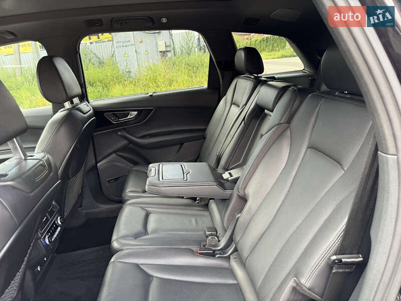 Позашляховик / Кросовер Audi Q7 2018 в Києві