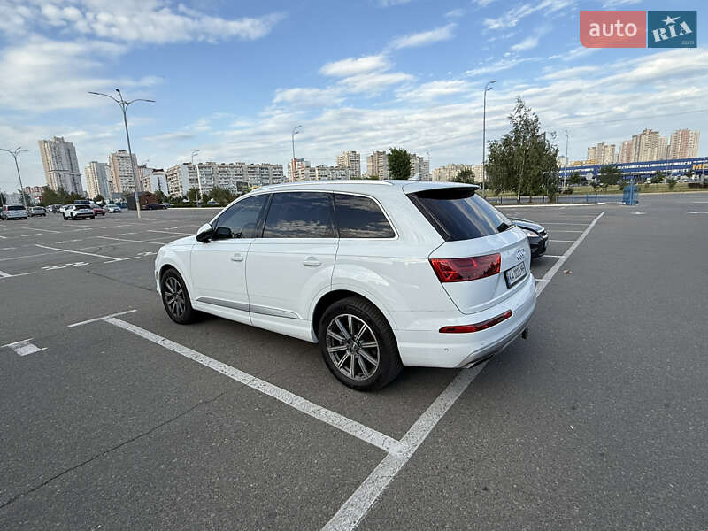 Внедорожник / Кроссовер Audi Q7 2018 в Киеве
