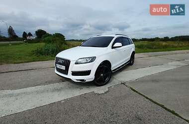 Внедорожник / Кроссовер Audi Q7 2010 в 