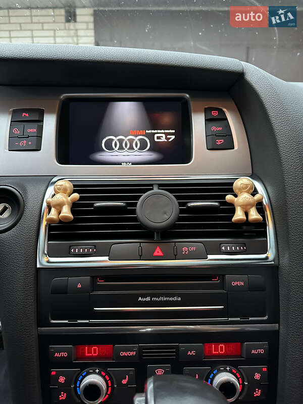 Позашляховик / Кросовер Audi Q7 2014 в Києві