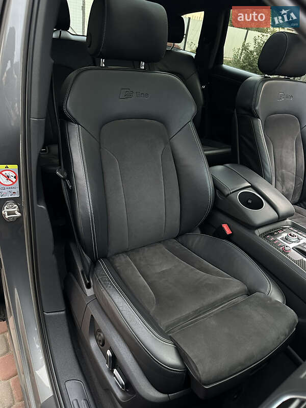 Позашляховик / Кросовер Audi Q7 2014 в Києві