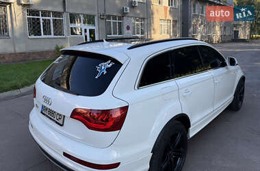 Внедорожник / Кроссовер Audi Q7 2010 в 