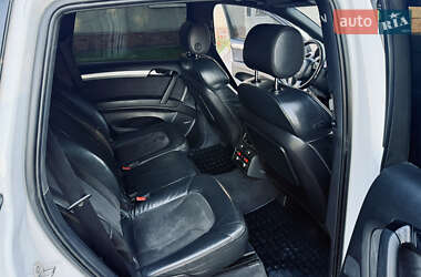 Внедорожник / Кроссовер Audi Q7 2010 в 