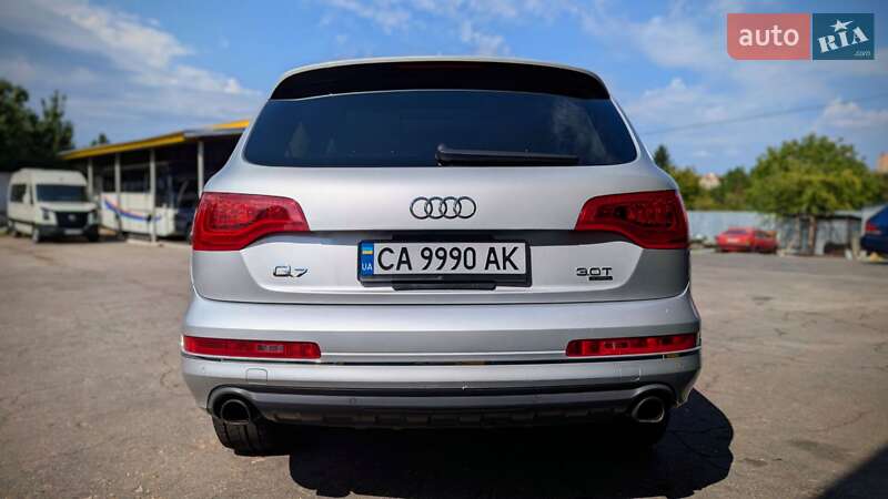 Внедорожник / Кроссовер Audi Q7 2015 в Черкассах
