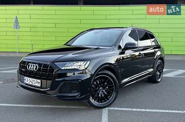 Внедорожник / Кроссовер Audi Q7 2020 в 