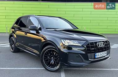 Внедорожник / Кроссовер Audi Q7 2020 в 