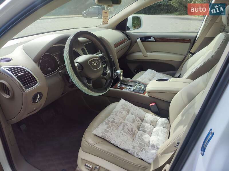 Внедорожник / Кроссовер Audi Q7 2013 в Тернополе