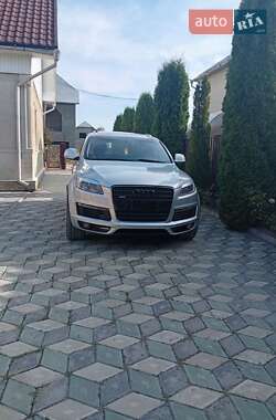 Внедорожник / Кроссовер Audi Q7 2006 в 