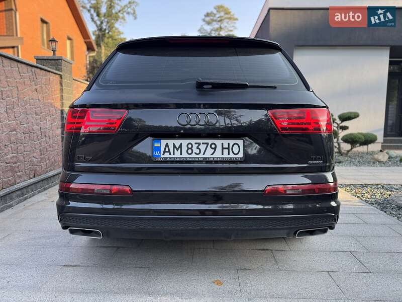 Внедорожник / Кроссовер Audi Q7 2018 в Киеве