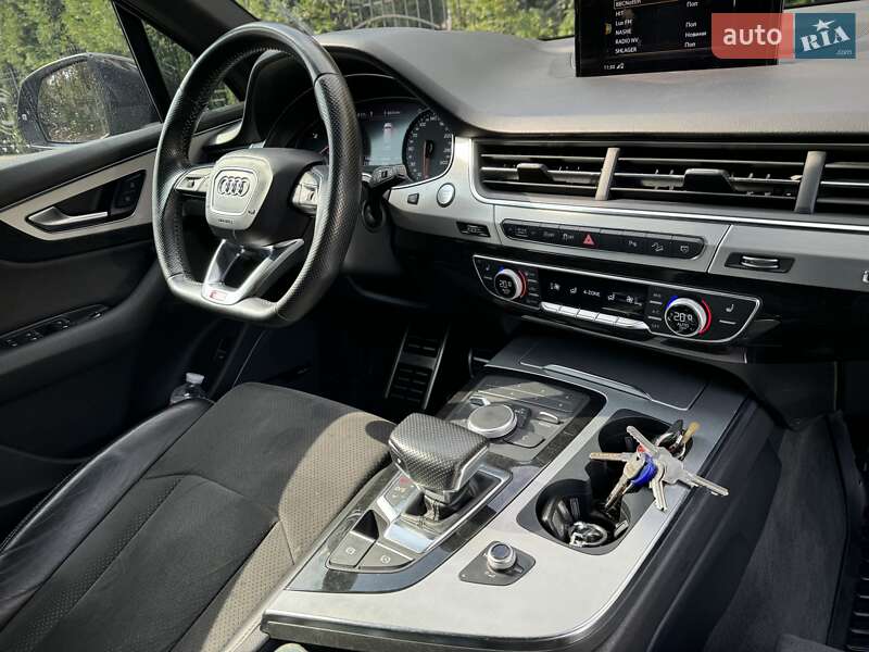 Внедорожник / Кроссовер Audi Q7 2018 в Киеве