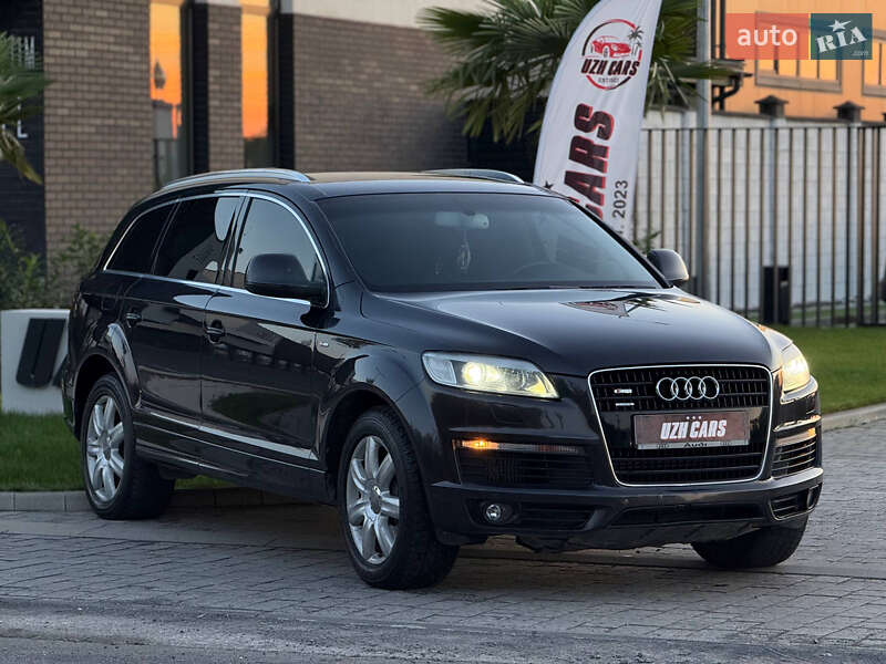 Внедорожник / Кроссовер Audi Q7 2008 в 