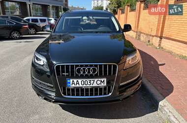 Внедорожник / Кроссовер Audi Q7 2011 в 