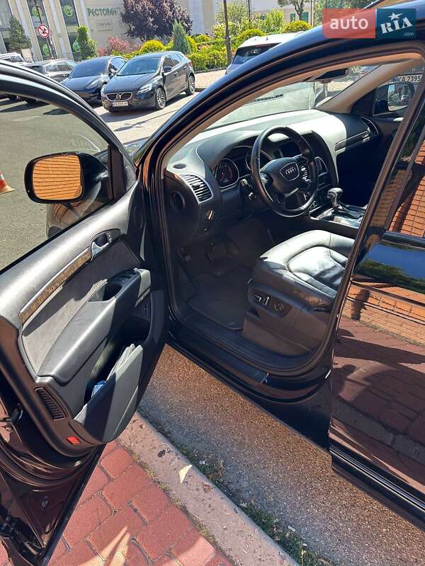 Позашляховик / Кросовер Audi Q7 2011 в Києві