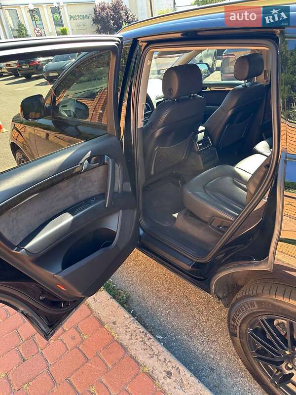 Позашляховик / Кросовер Audi Q7 2011 в Києві