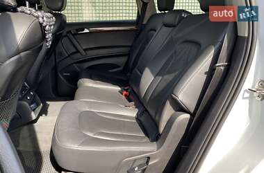 Позашляховик / Кросовер Audi Q7 2014 в 
