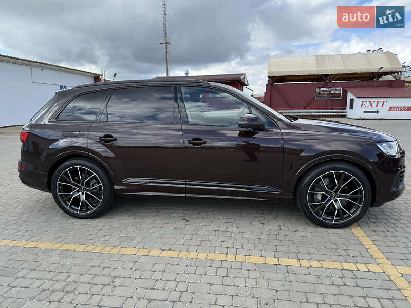 Позашляховик / Кросовер Audi Q7 2022 в Львові