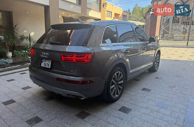Позашляховик / Кросовер Audi Q7 2016 в 