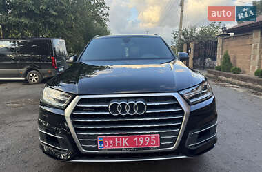 Внедорожник / Кроссовер Audi Q7 2019 в 