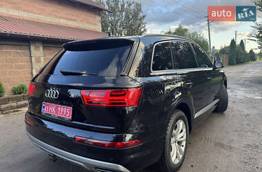Внедорожник / Кроссовер Audi Q7 2019 в 
