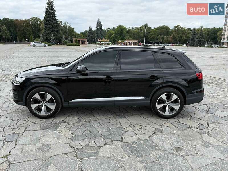 Позашляховик / Кросовер Audi Q7 2015 в Кременчуці