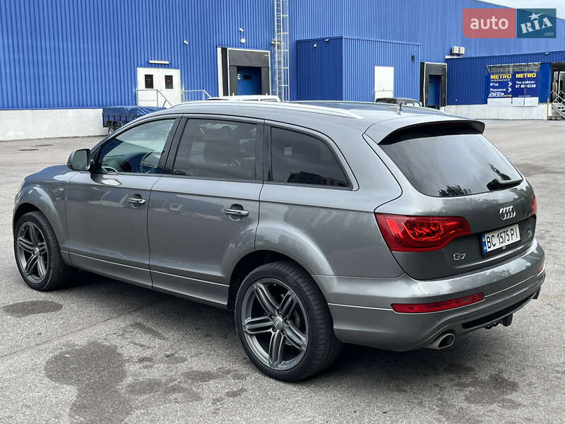 Позашляховик / Кросовер Audi Q7 2014 в Львові