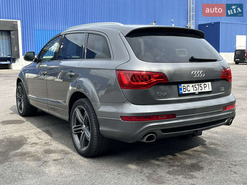 Позашляховик / Кросовер Audi Q7 2014 в Львові