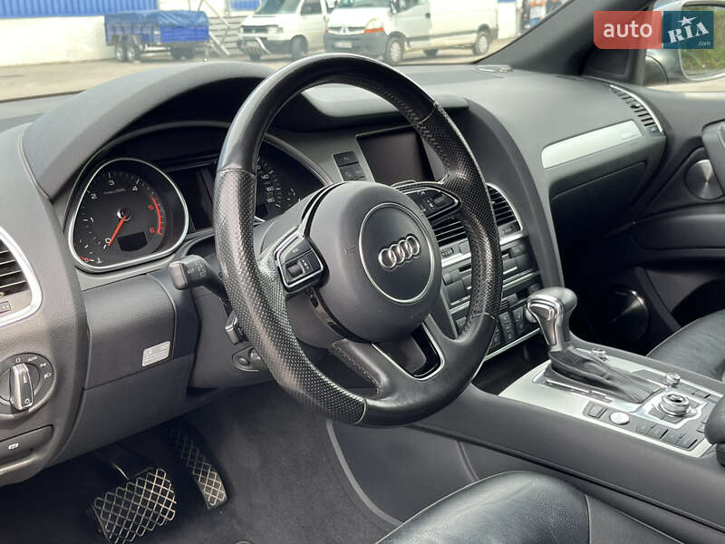Позашляховик / Кросовер Audi Q7 2014 в Львові