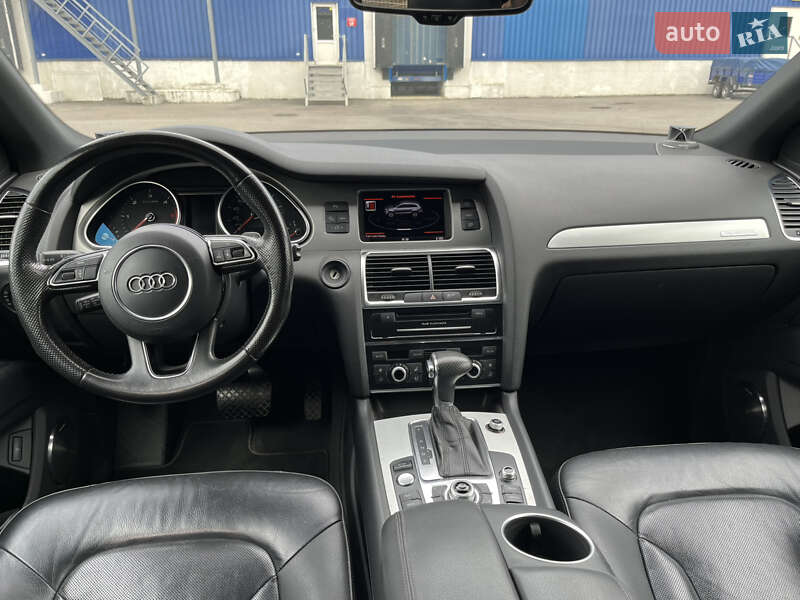 Позашляховик / Кросовер Audi Q7 2014 в Львові