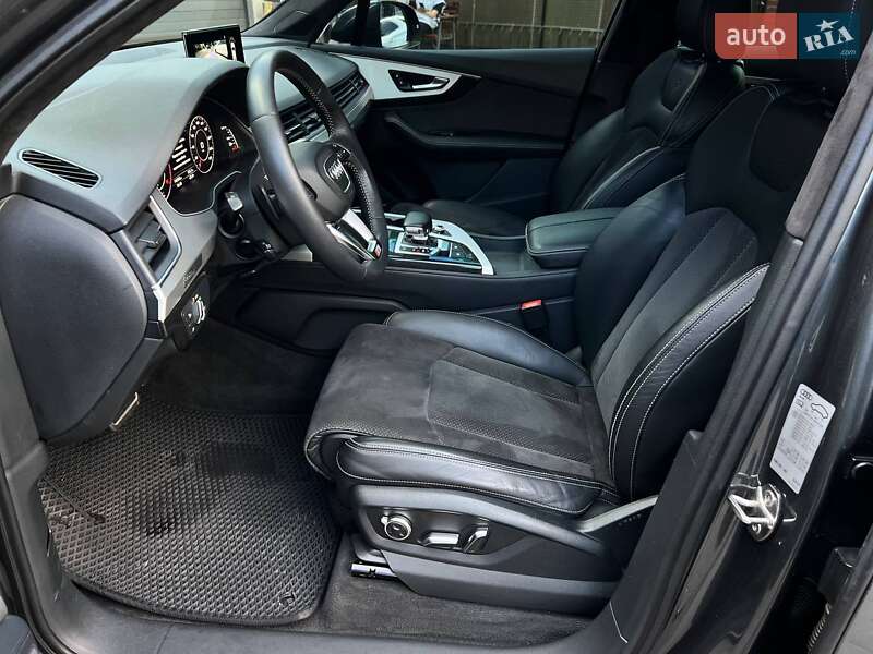 Позашляховик / Кросовер Audi Q7 2015 в Одесі фото 13 Позашляховик / Кросовер Audi Q7 2015 в Одесі