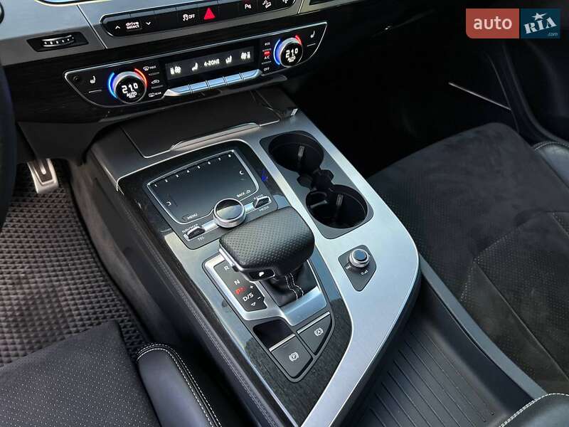 Позашляховик / Кросовер Audi Q7 2015 в Одесі фото 25 Позашляховик / Кросовер Audi Q7 2015 в Одесі