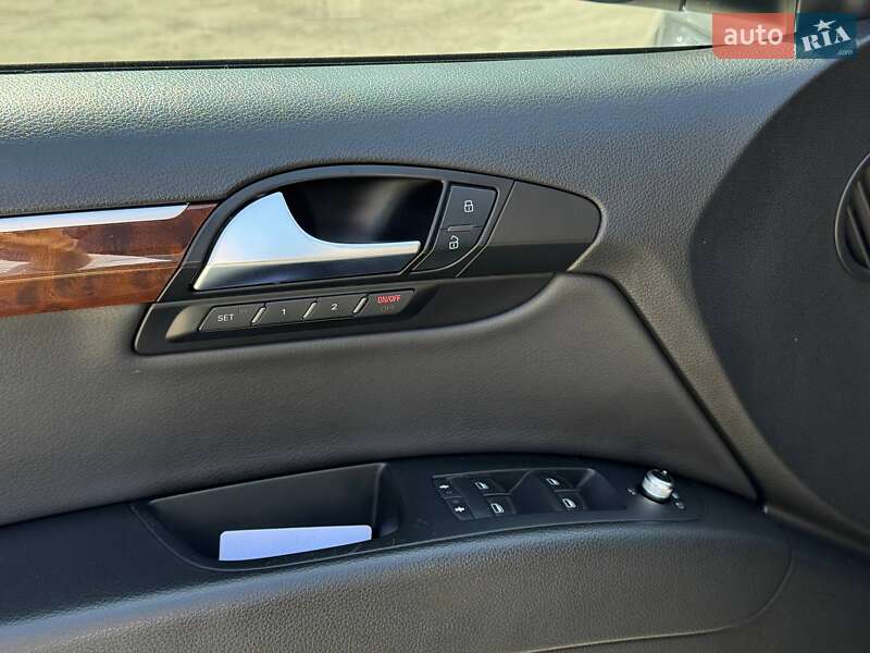 Позашляховик / Кросовер Audi Q7 2011 в Кам'янець-Подільському