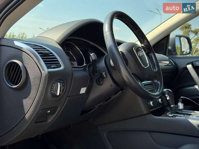 Позашляховик / Кросовер Audi Q7 2011 в Кам'янець-Подільському