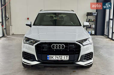 Внедорожник / Кроссовер Audi Q7 2019 в 