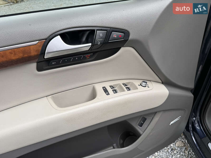 Внедорожник / Кроссовер Audi Q7 2013 в Стрые