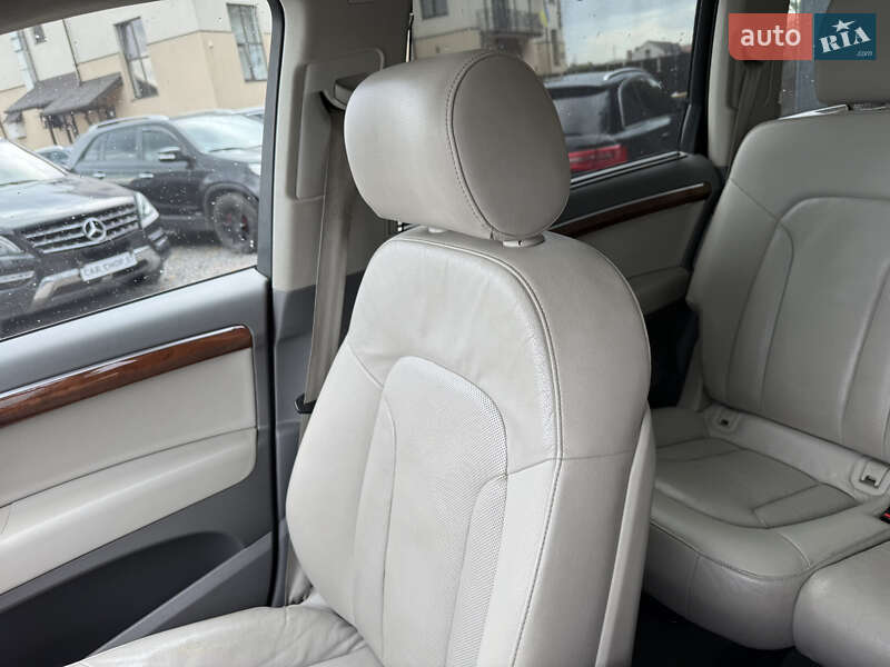 Внедорожник / Кроссовер Audi Q7 2013 в Стрые