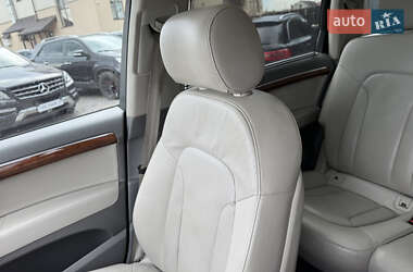 Внедорожник / Кроссовер Audi Q7 2013 в 